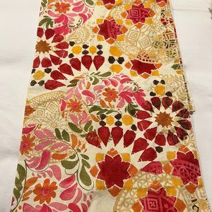 Pottery Barn Floral Table Runner, Placemat (1) and cloth napkins (6)